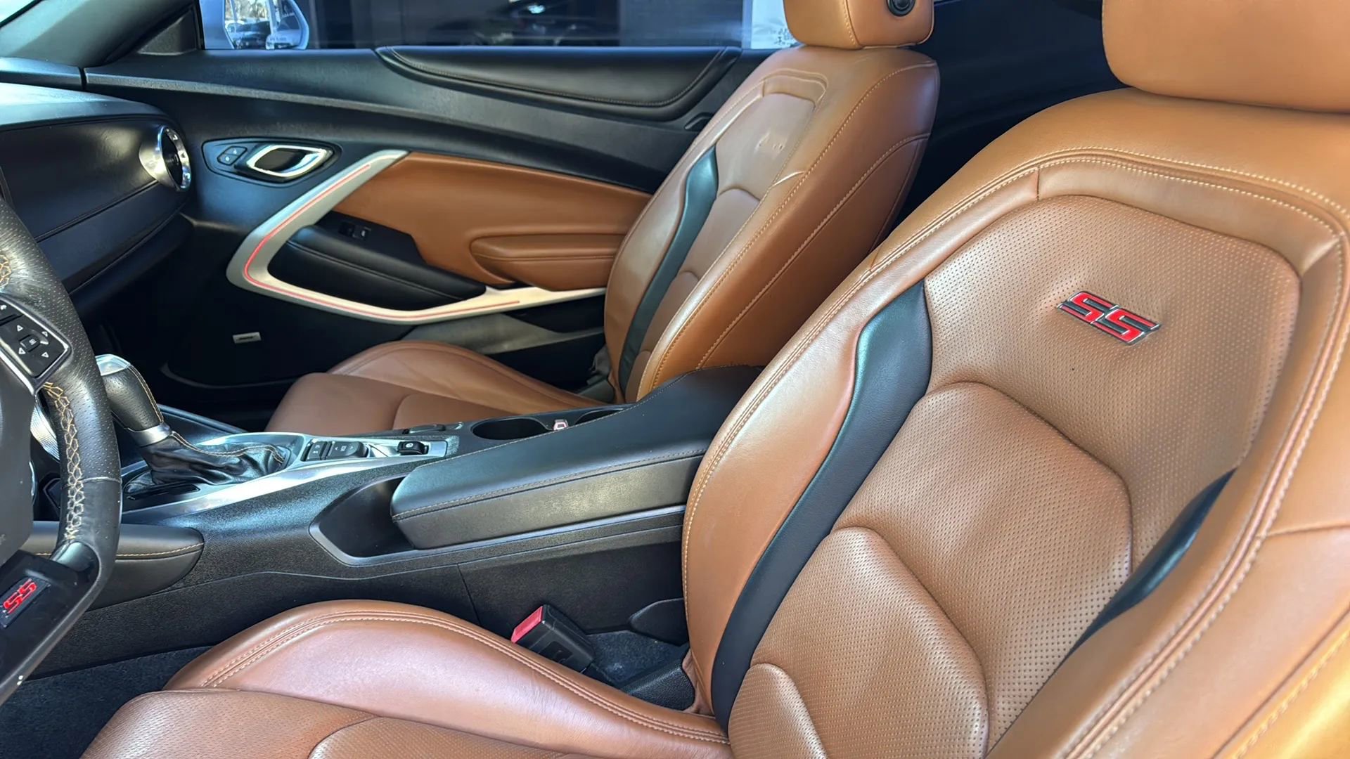 Used 2016 Chevrolet Camaro SS image 20