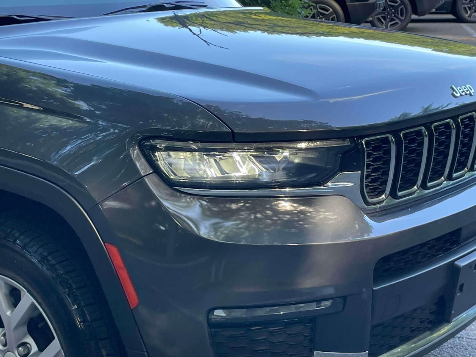 Used 2022 Jeep Grand Cherokee L Limited AWD/4WD image 10