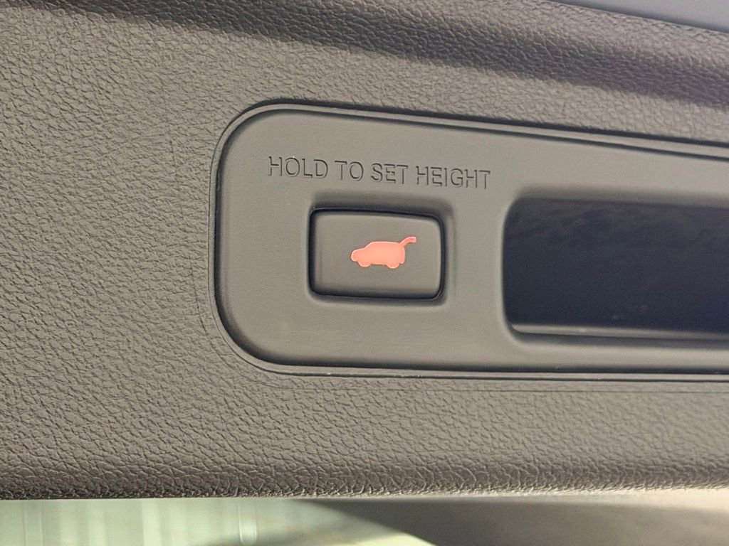 Used 2025 Honda Odyssey Touring image 16