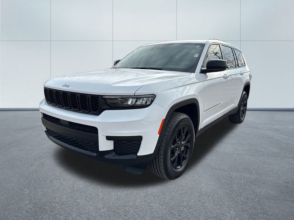 Certified 2024 Jeep Grand Cherokee L Laredo image 2