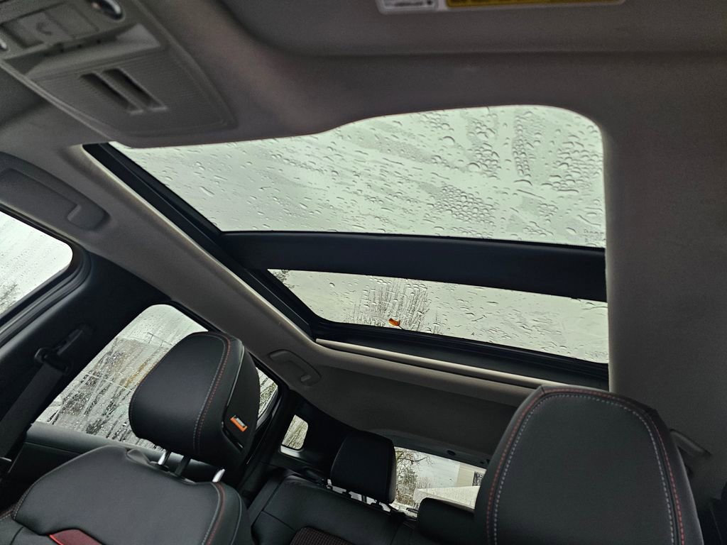 New 2026 Nissan Kicks SR w/ SR Premium Package image 10