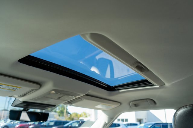 Used 2022 Nissan Armada Platinum w/ Captain's Chairs Package image 15