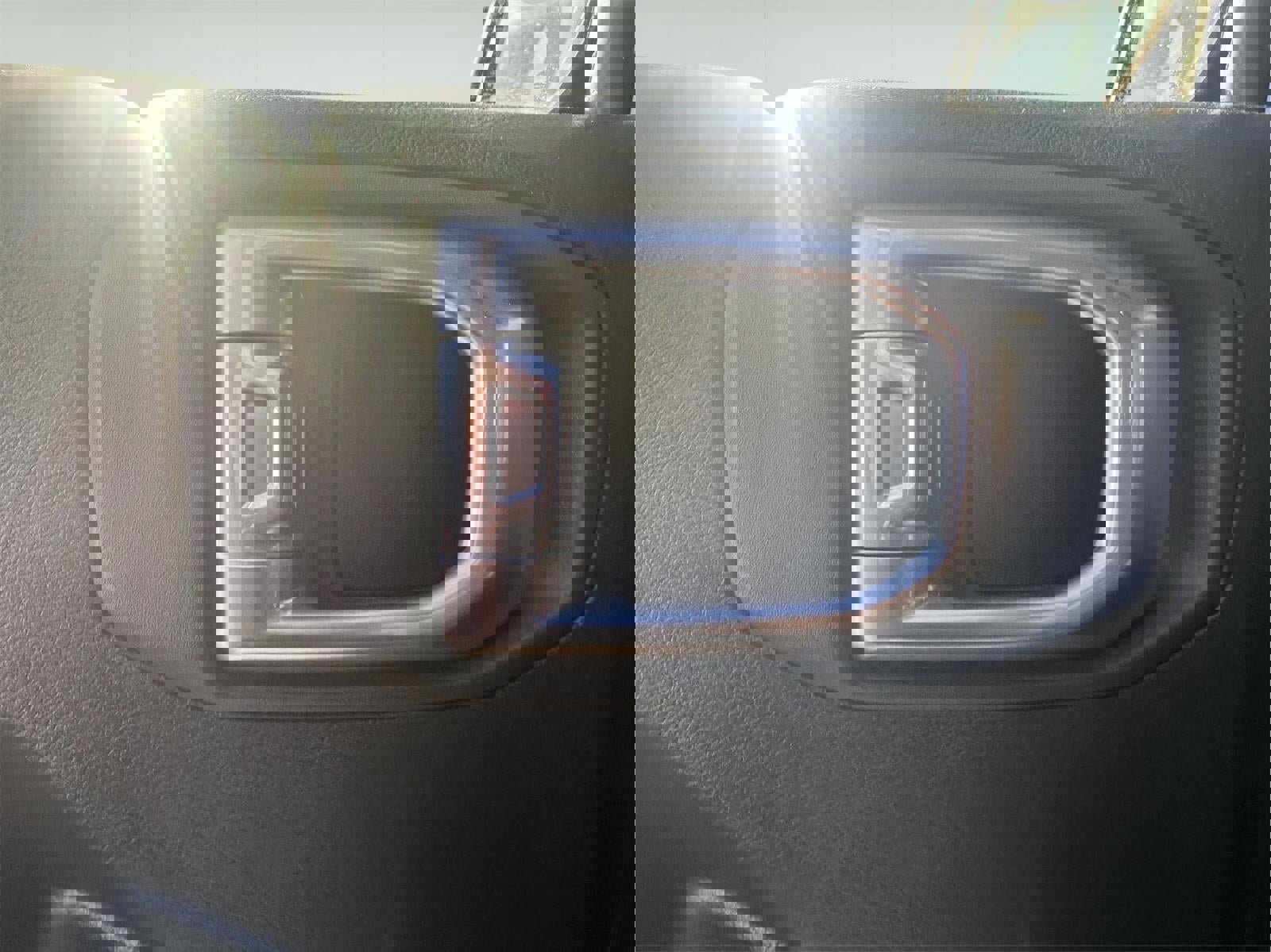 Used 2024 Jeep Wrangler Unlimited Rubicon image 31