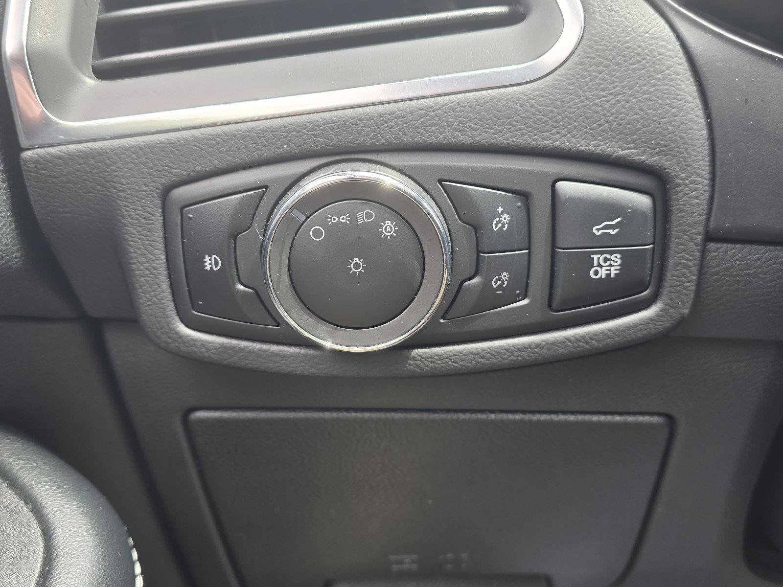 Used 2024 Ford Edge Titanium AWD/4WD image 28