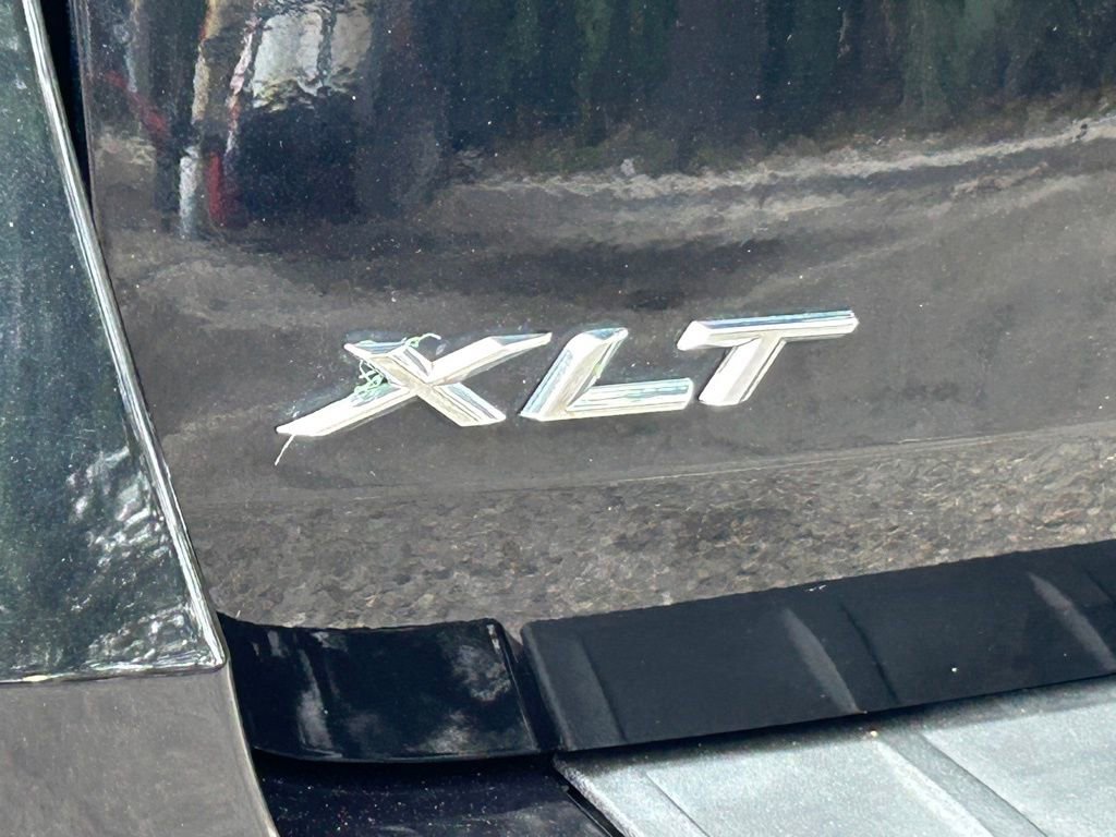 Used 2022 Ford Explorer XLT w/ Equipment Group 202A image 19
