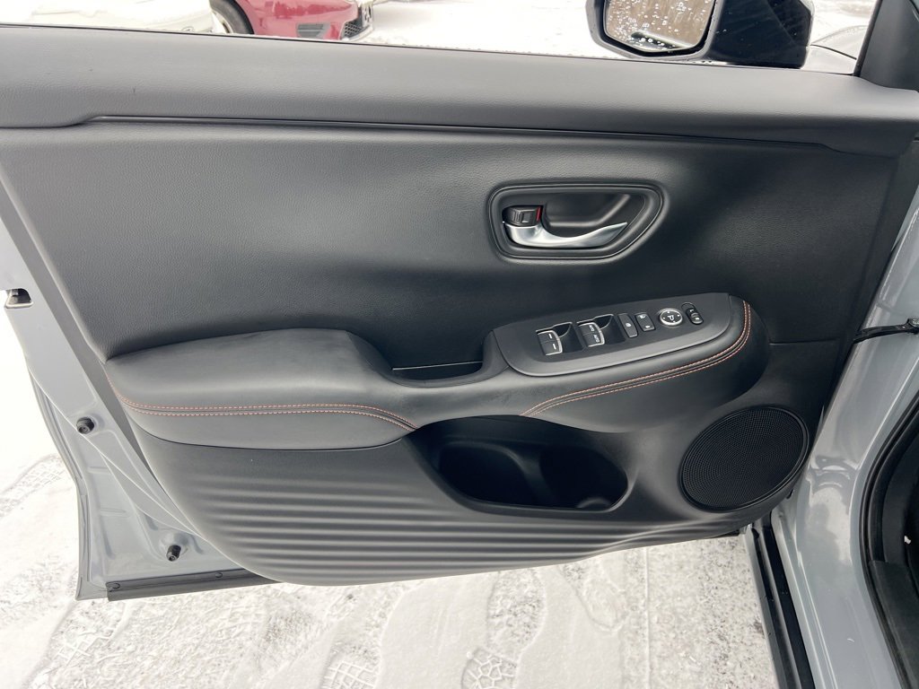 Used 2025 Honda HR-V Sport image 20