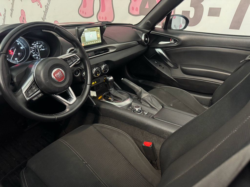 Used 2019 FIAT 124 Spider Classica RWD image 18