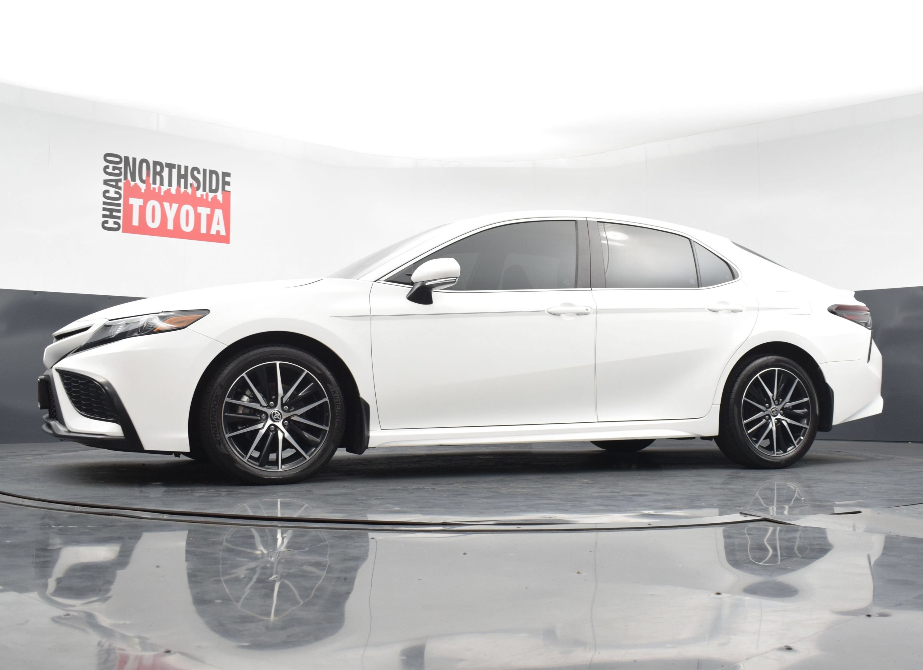 Used 2024 Toyota Camry SE w/ Cold Weather Package AWD/4WD image 26