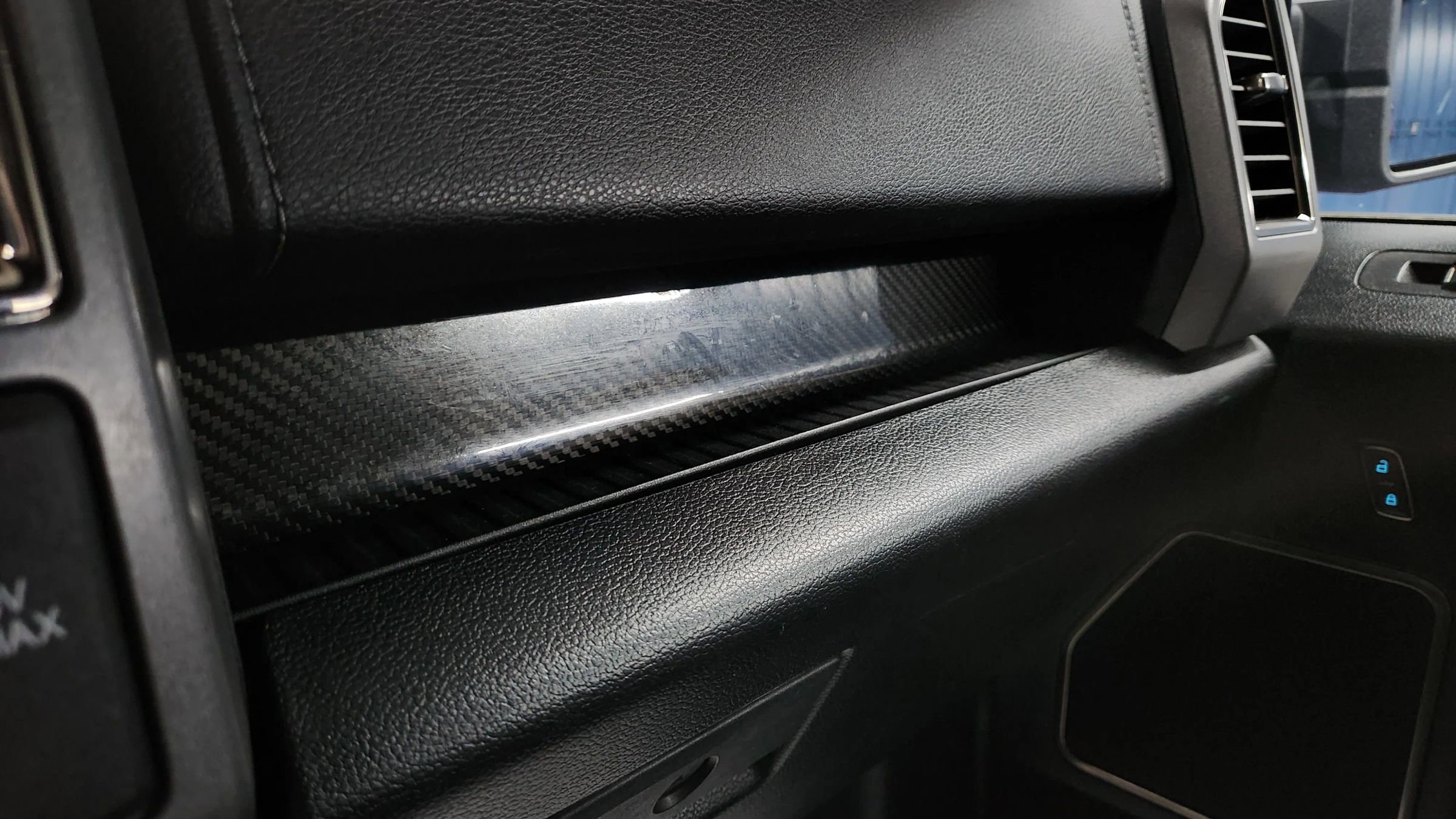 Used 2017 Ford F150 Raptor w/ Equipment Group 802A Luxury image 52