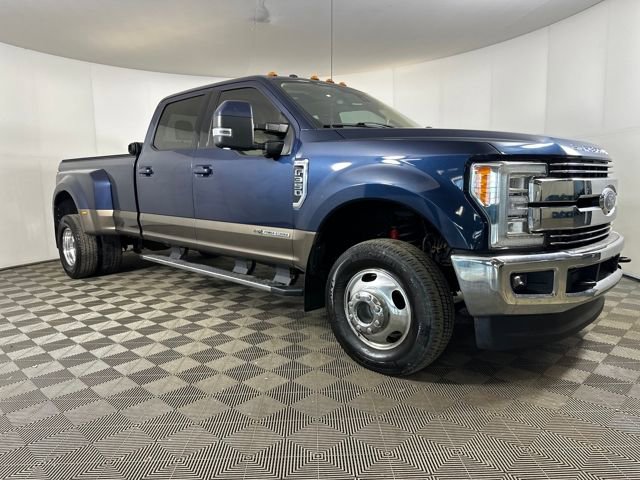 Used 2017 Ford F350 Lariat w/ Lariat Ultimate Package image 2