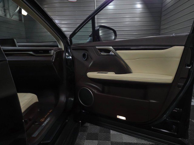 Used 2018 Lexus RX 450h AWD w/ Luxury Package image 34