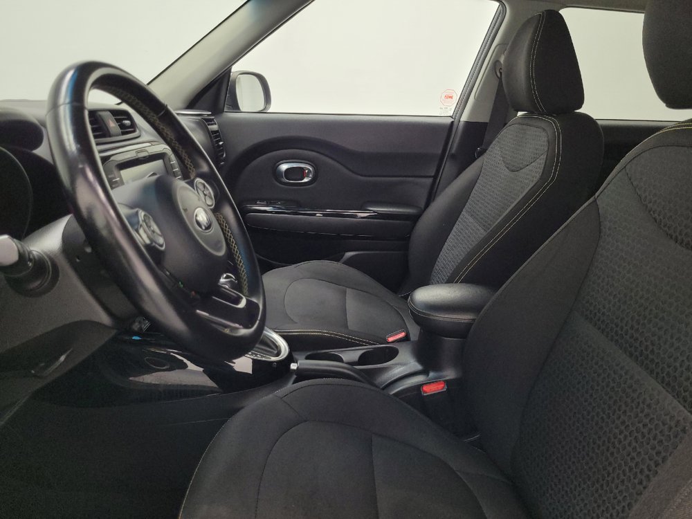 Used 2014 Kia Soul + w/ Audio Package FWD image 17