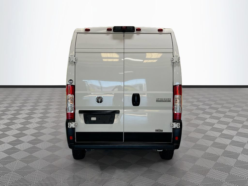 Used 2024 RAM ProMaster 2500 w/ Convenience Group FWD image 6