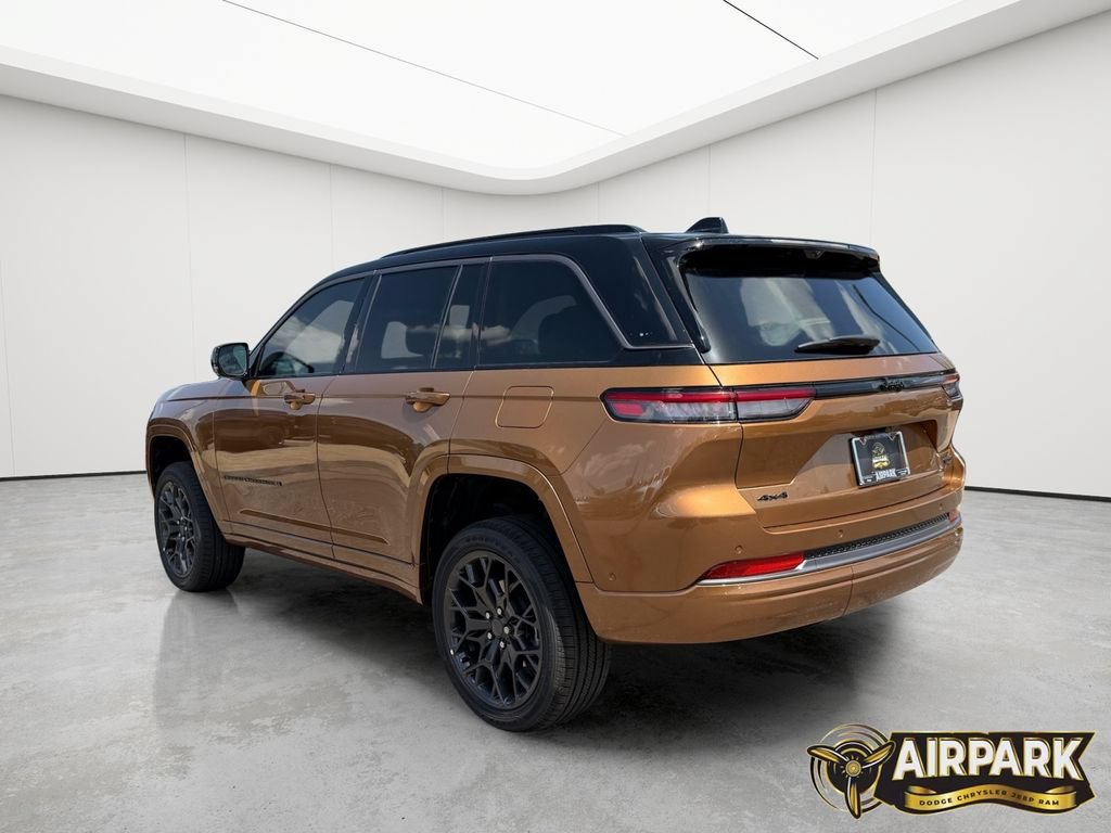 New 2026 Jeep Grand Cherokee Summit w/ Obsidian Package AWD/4WD image 6