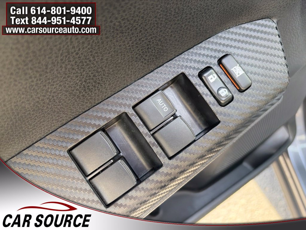 Used 2014 Toyota RAV4 XLE AWD/4WD image 16