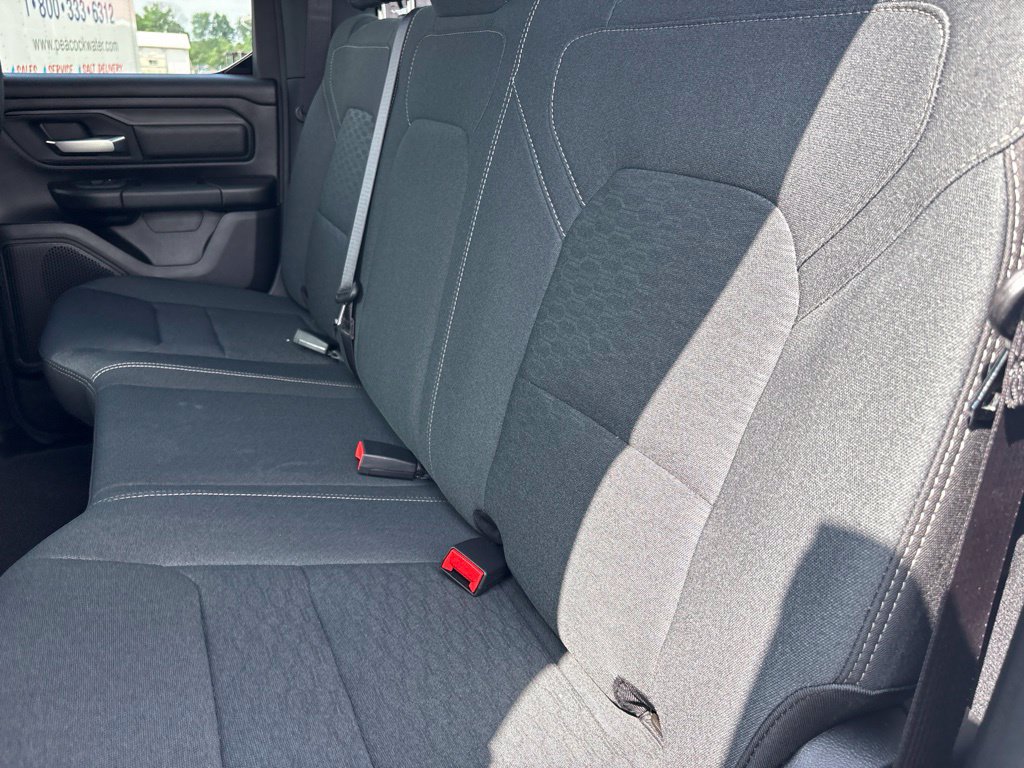 New 2026 RAM 1500 Express AWD/4WD image 30