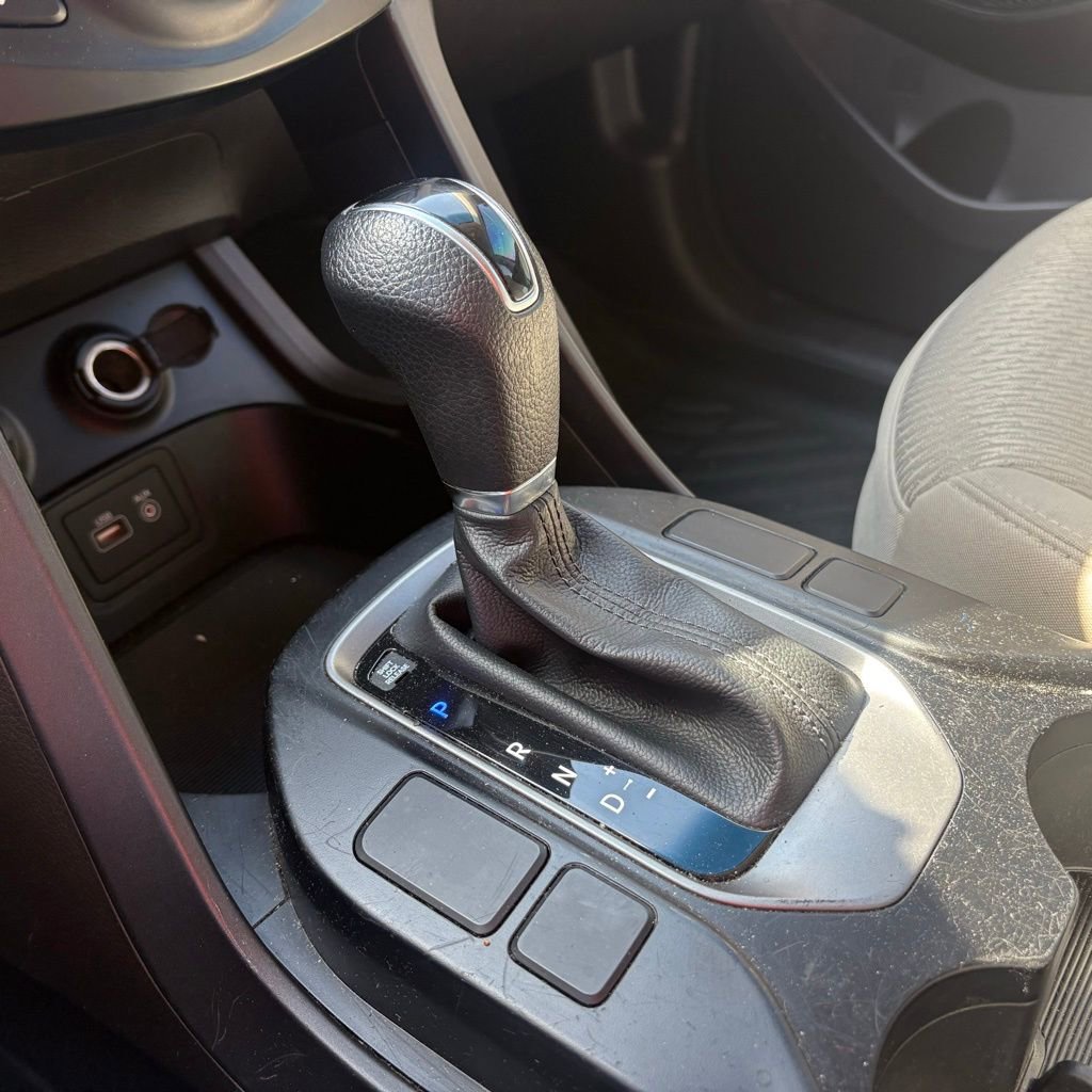 Used 2017 Hyundai Santa Fe Sport FWD image 24