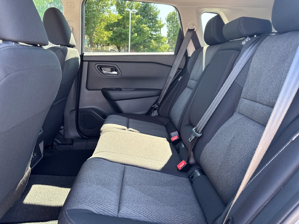 Certified 2026 Nissan Rogue SV AWD/4WD image 25