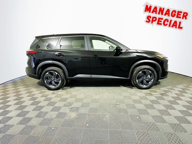 Used 2025 Nissan Rogue SV image 9