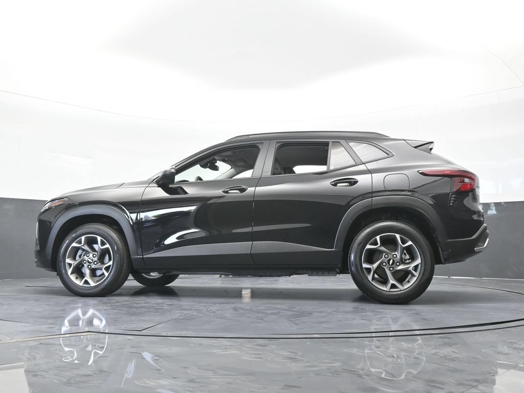 Used 2025 Chevrolet Trax LT FWD image 54