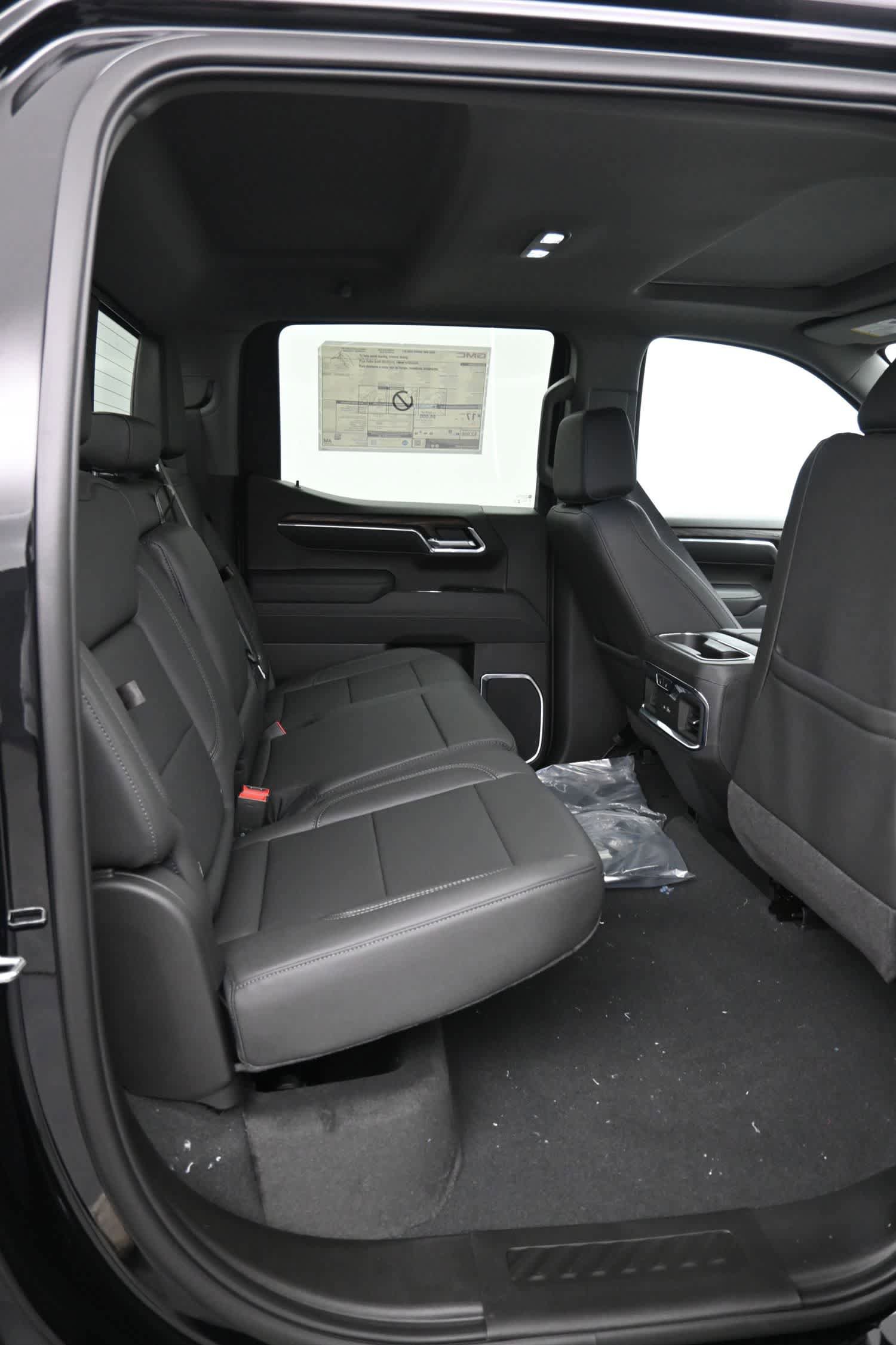 New 2026 GMC Sierra 1500 SLT w/ SLT Premium Package image 12