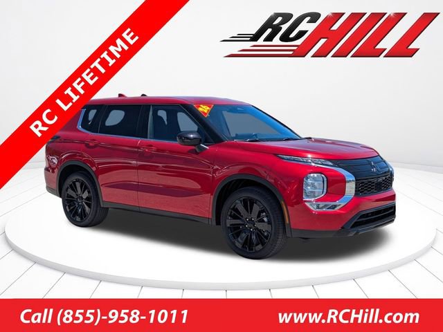 New 2026 Mitsubishi Outlander LE image 1