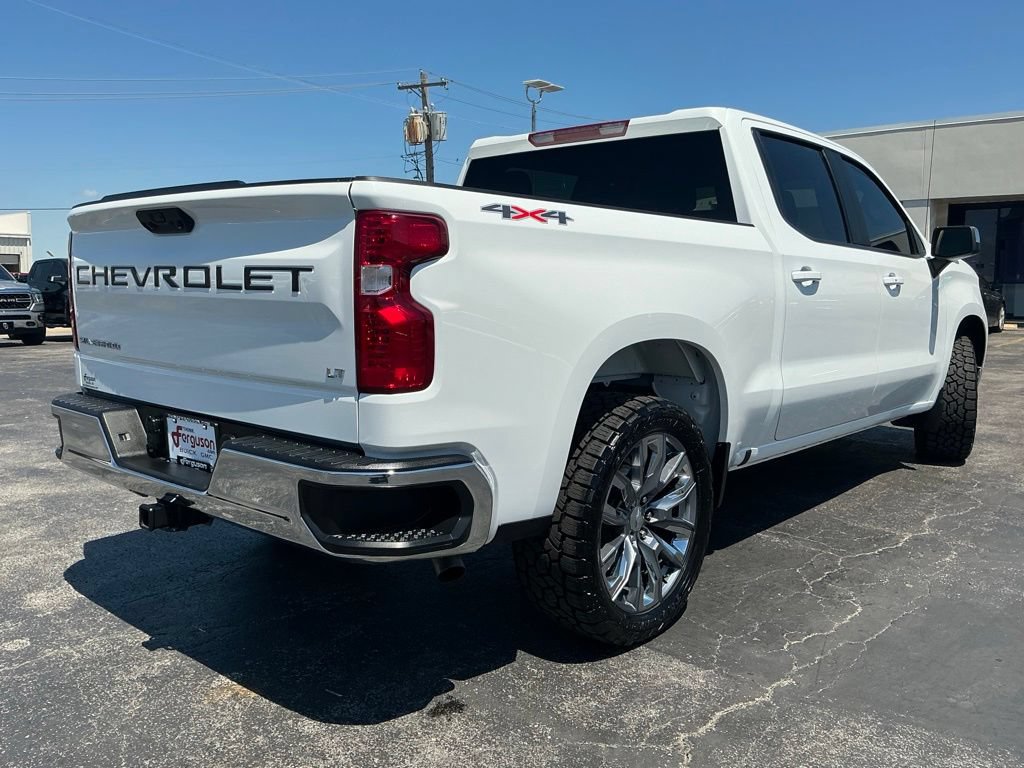 Used 2024 Chevrolet Silverado 1500 LT AWD/4WD image 6