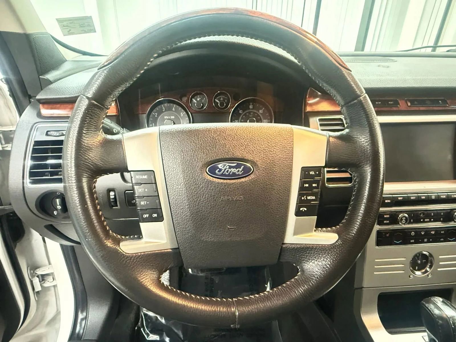 Used 2009 Ford Flex Limited image 28