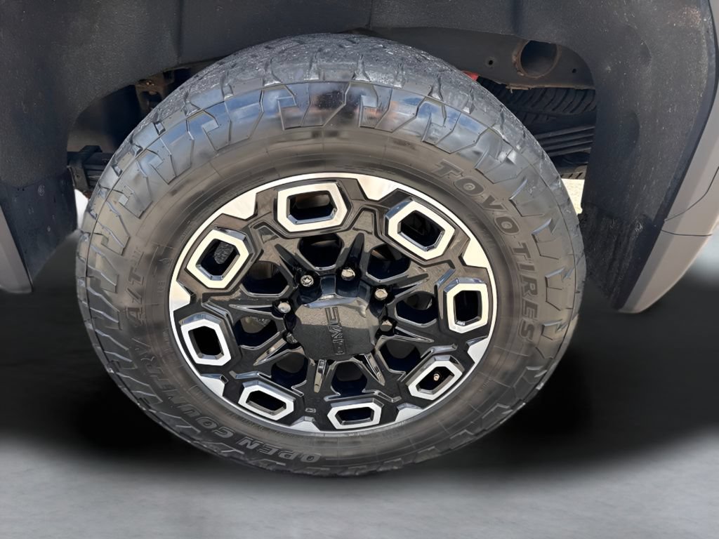 Used 2024 GMC Sierra 2500 Denali Ultimate AWD/4WD image 39
