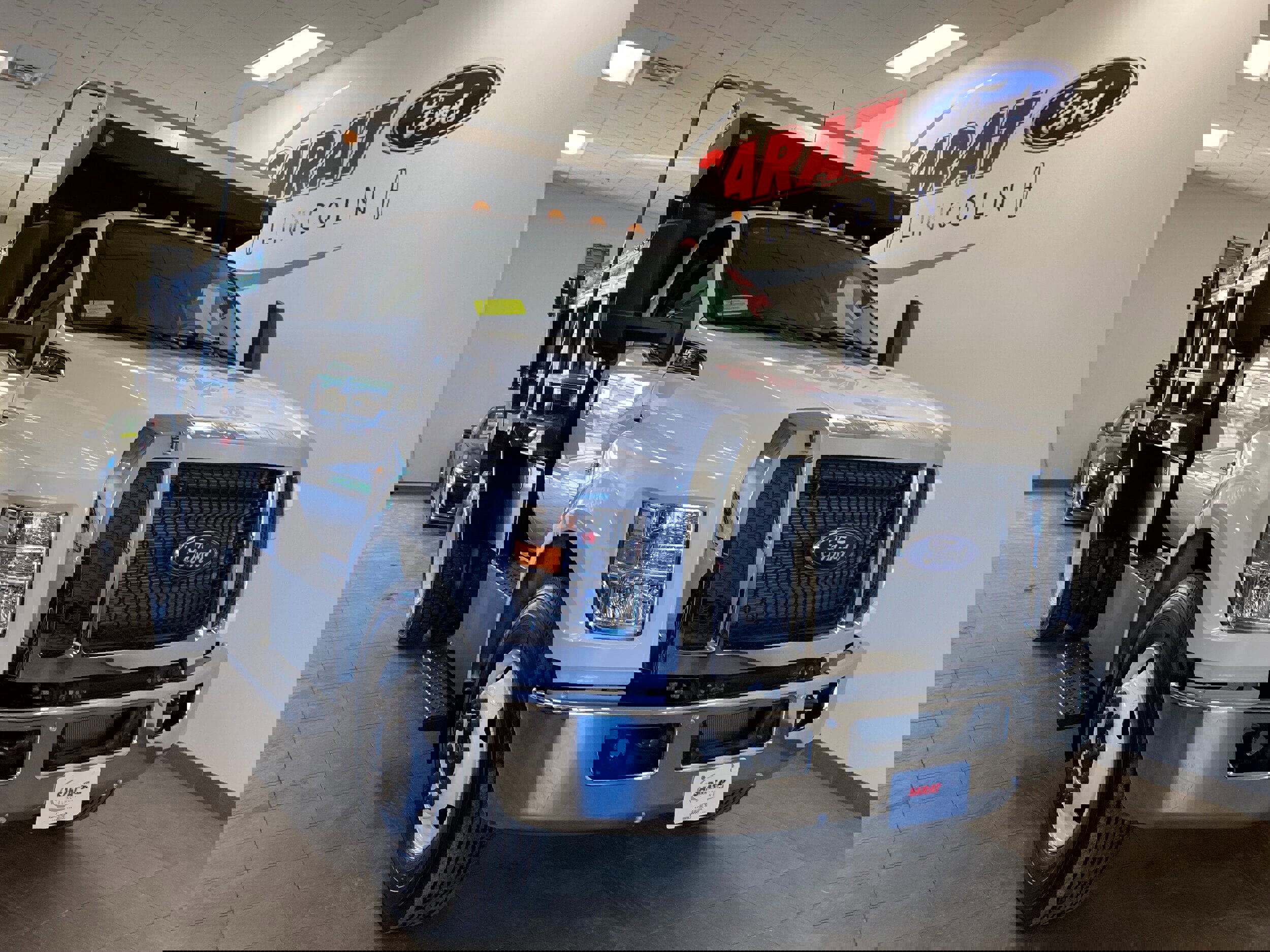 Used 2019 Ford F650 2WD Regular Cab Super Duty image 2