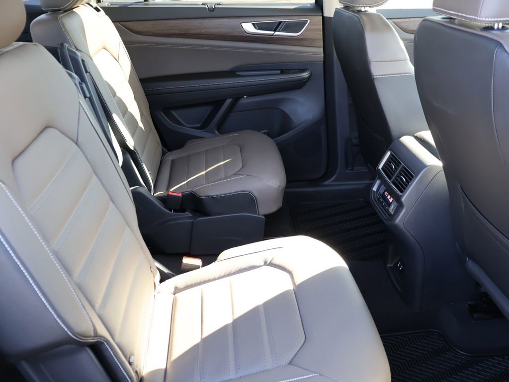 New 2026 Volkswagen Atlas SEL image 15