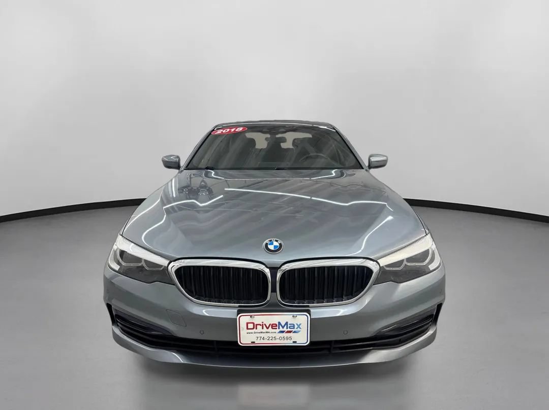 Used 2018 BMW 530i xDrive AWD/4WD image 2