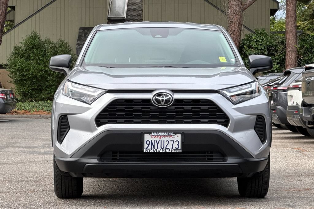 Certified 2024 Toyota RAV4 LE AWD/4WD image 8