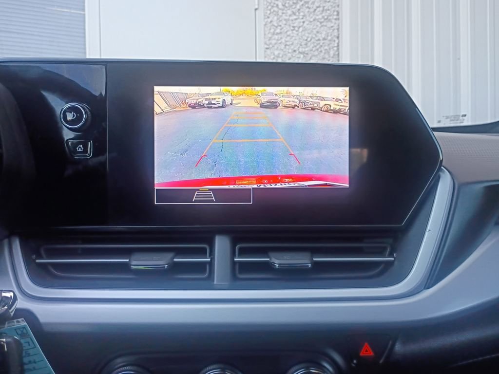 Used 2025 Chevrolet Trax RS w/ Driver Confidence Package image 9