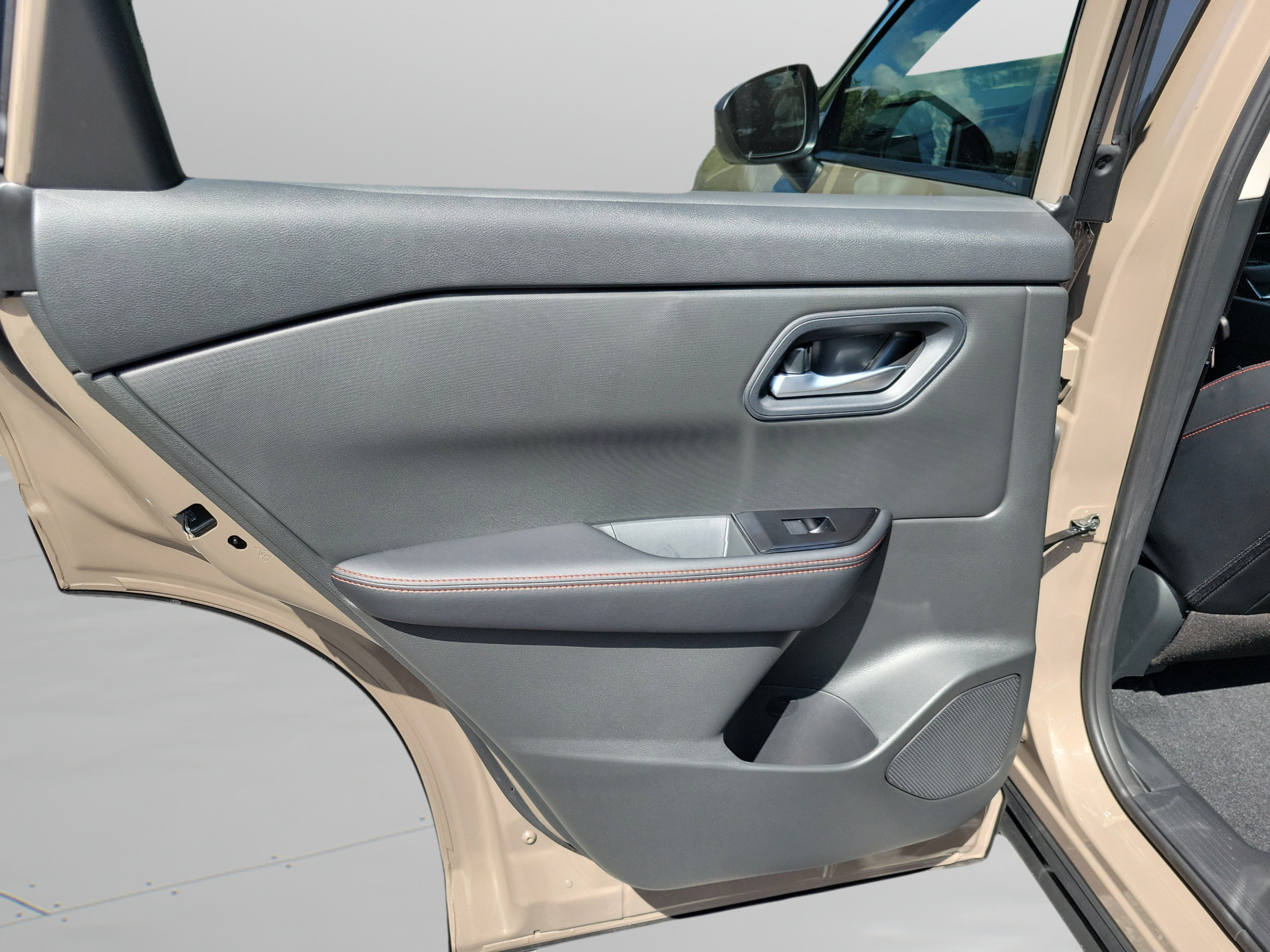 New 2026 Nissan Rogue SV w/ Rock Creek Premium Package AWD/4WD image 9