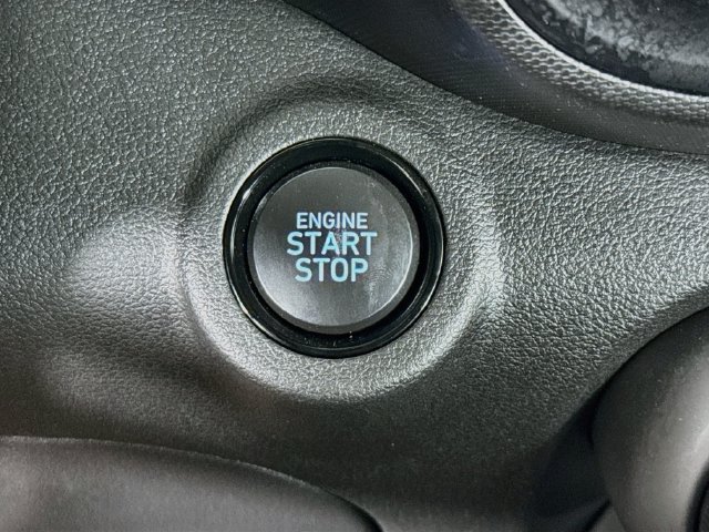 Used 2026 Hyundai Venue SEL FWD image 18