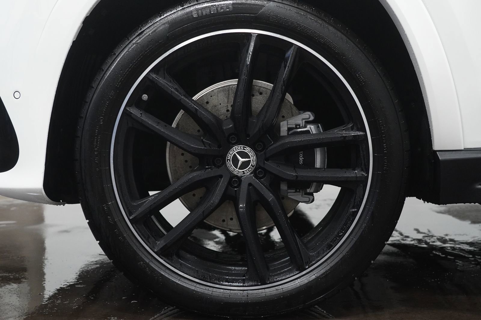 New 2026 Mercedes-Benz GLS 580 4MATIC image 13