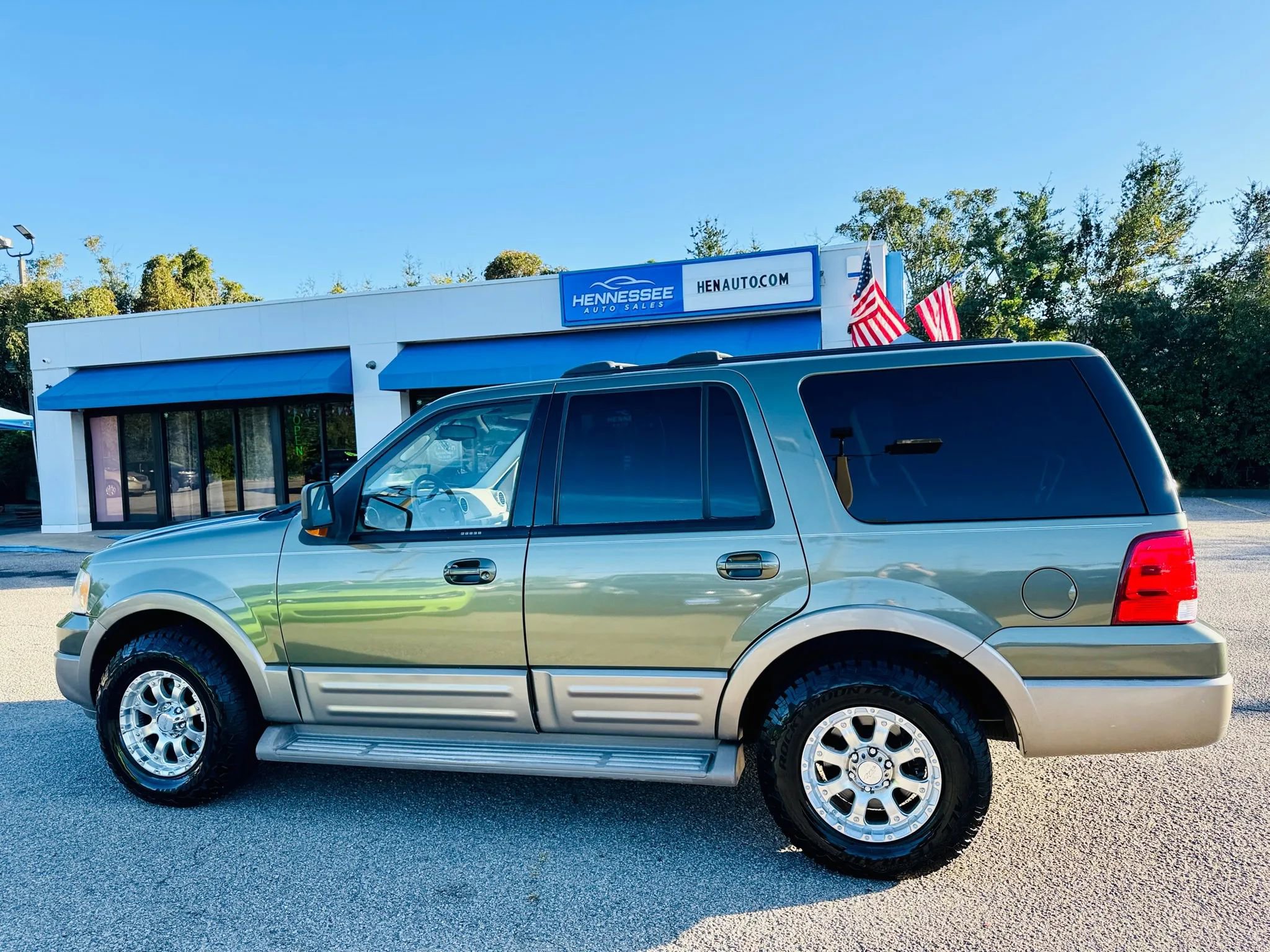 Used 2004 Ford Expedition Eddie Bauer image 41