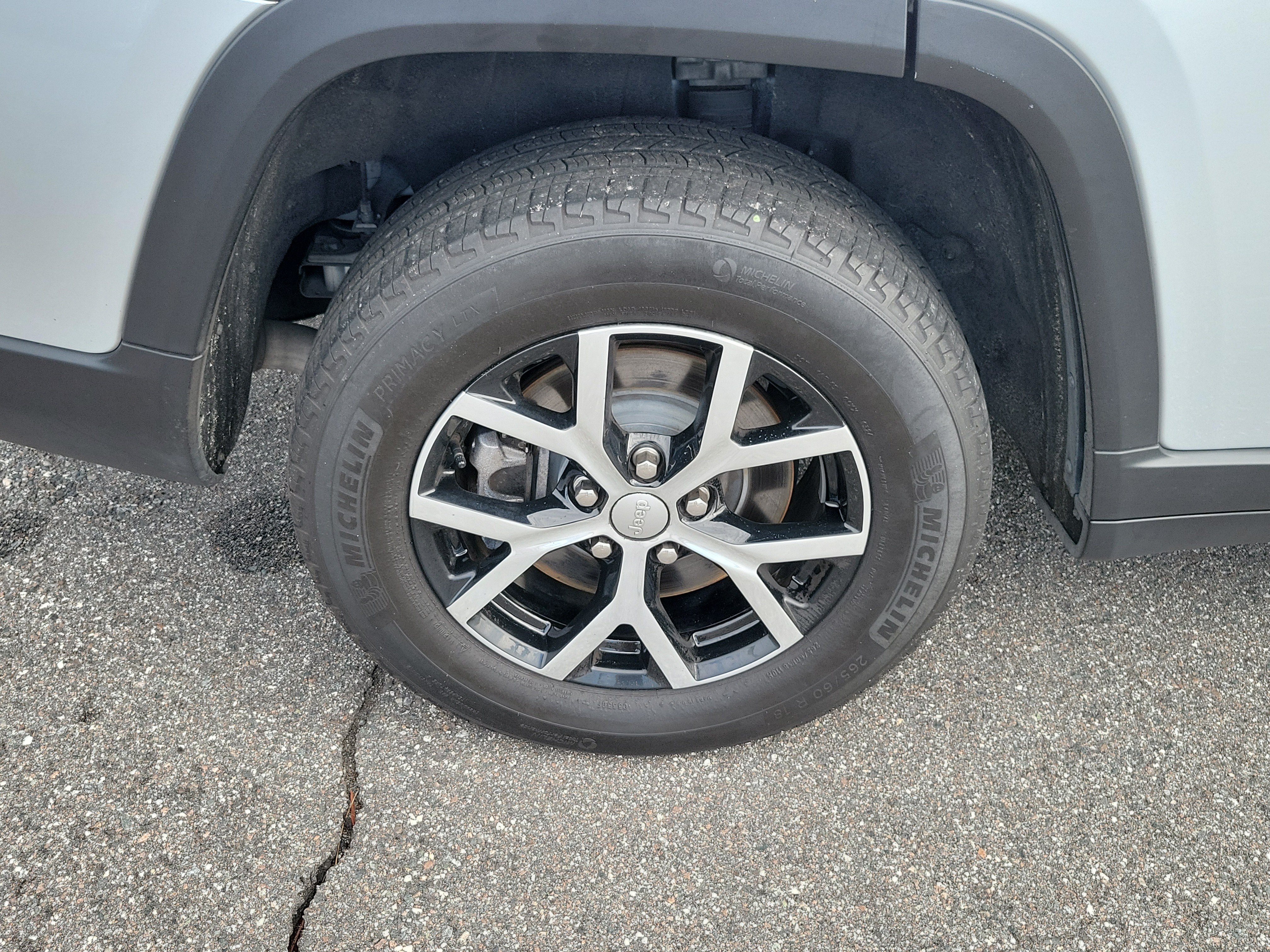 Used 2024 Jeep Grand Cherokee L Limited RWD image 39