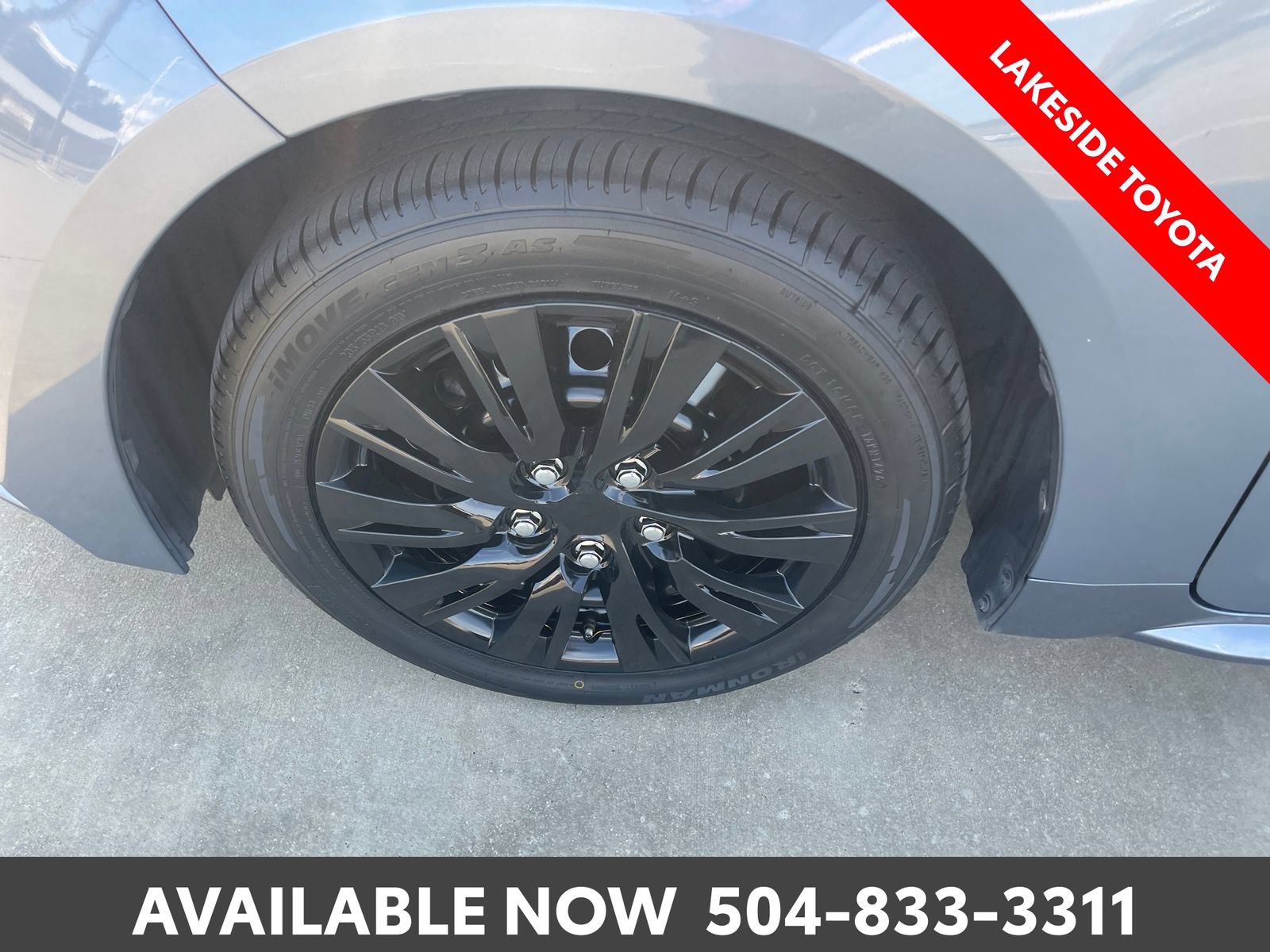 Used 2020 Toyota Corolla LE FWD image 13