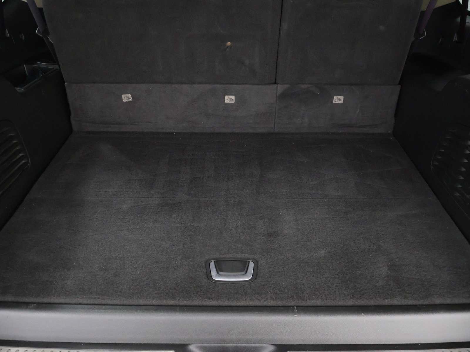 Used 2016 Cadillac Escalade ESV Luxury AWD/4WD image 39
