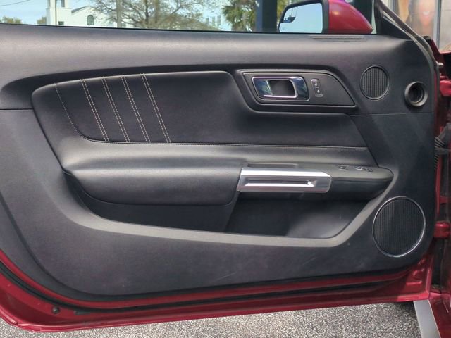 Used 2015 Ford Mustang GT Premium image 9