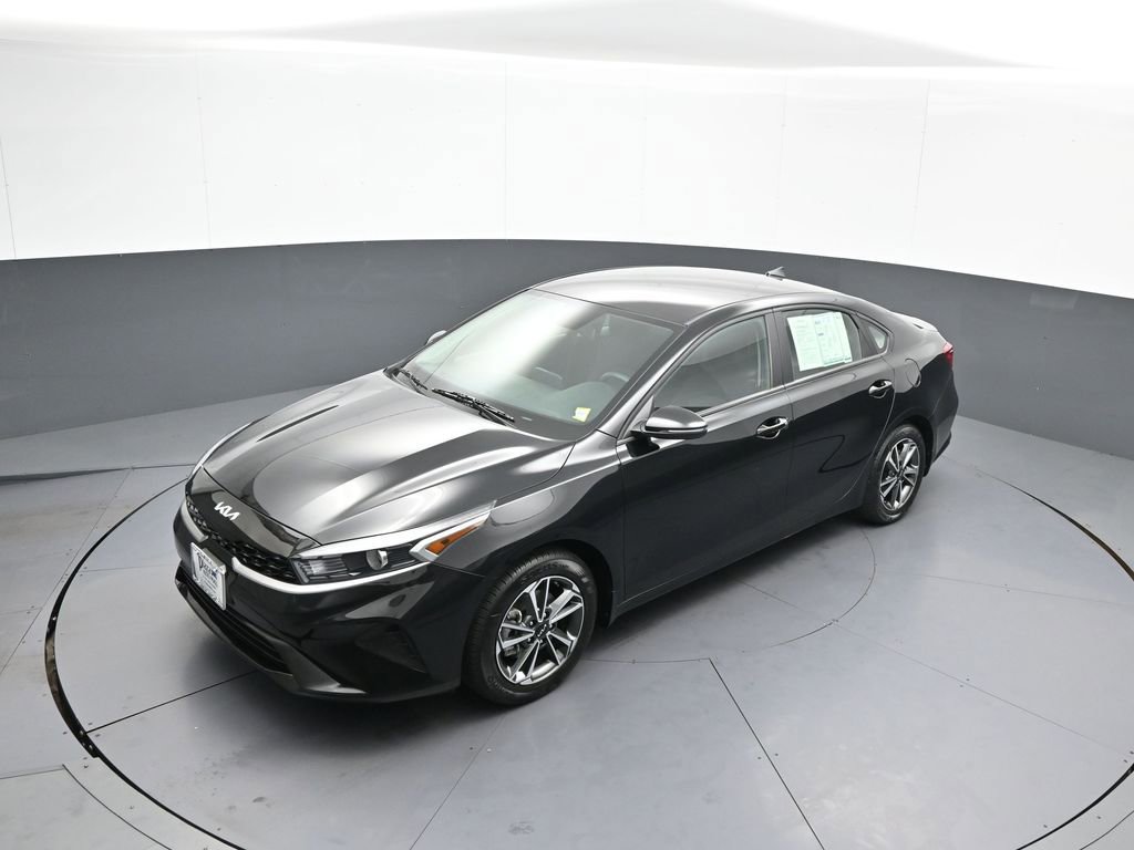Certified 2023 Kia Forte LXS w/ LXS Technology Package FWD image 32