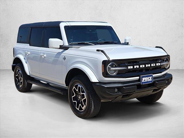 Used 2024 Ford Bronco Outer Banks AWD/4WD image 3