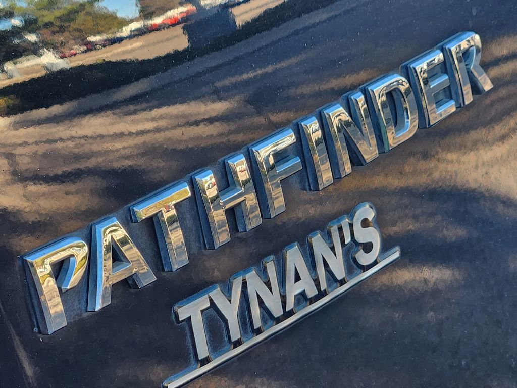 Used 2010 Nissan Pathfinder S image 12