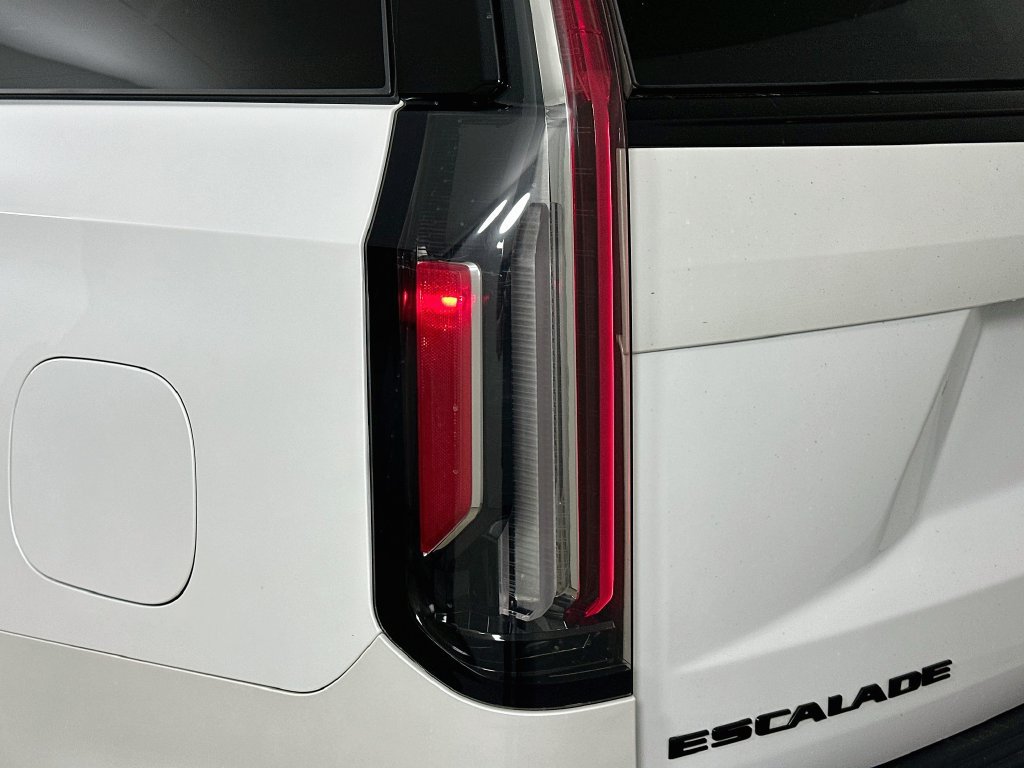 Certified 2024 Cadillac Escalade V w/ LPO, ONYX Package AWD/4WD image 45