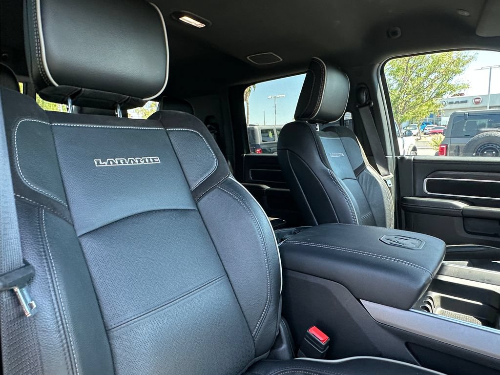 Used 2023 RAM 3500 Laramie AWD/4WD image 17