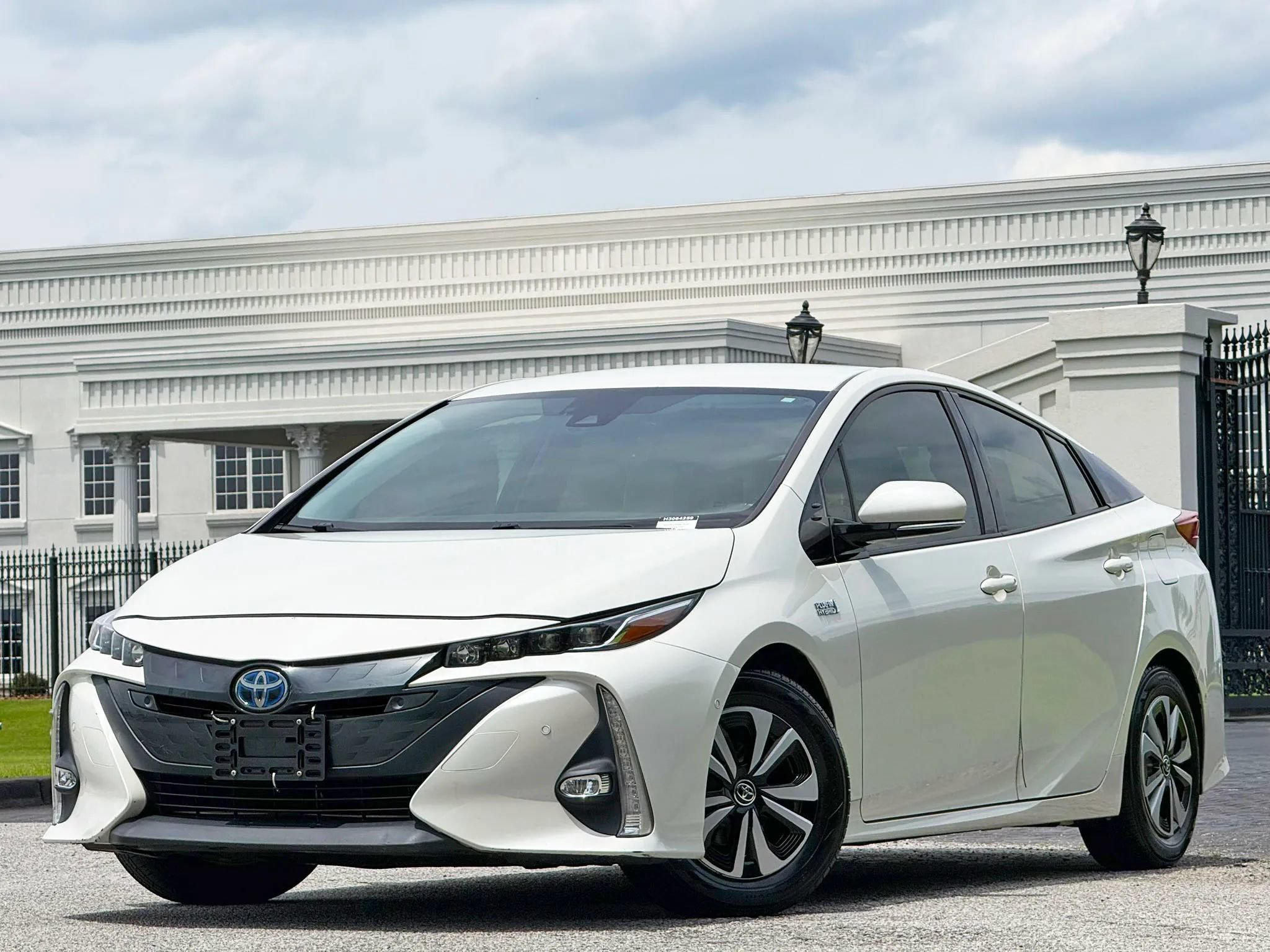 Used 2017 Toyota Prius Prime Advanced