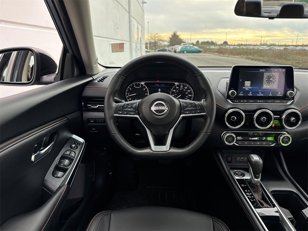 Used 2025 Nissan Sentra SR w/ SR Premium Package image 13