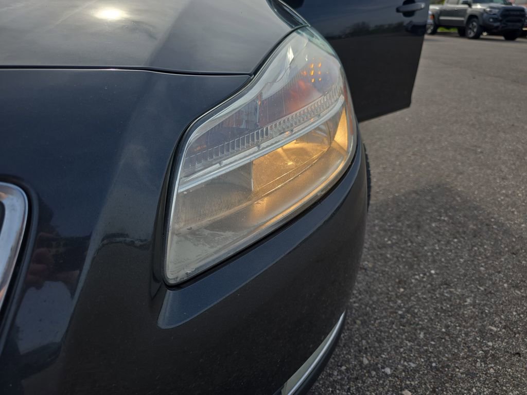 Used 2012 Buick Regal Leather FWD image 30